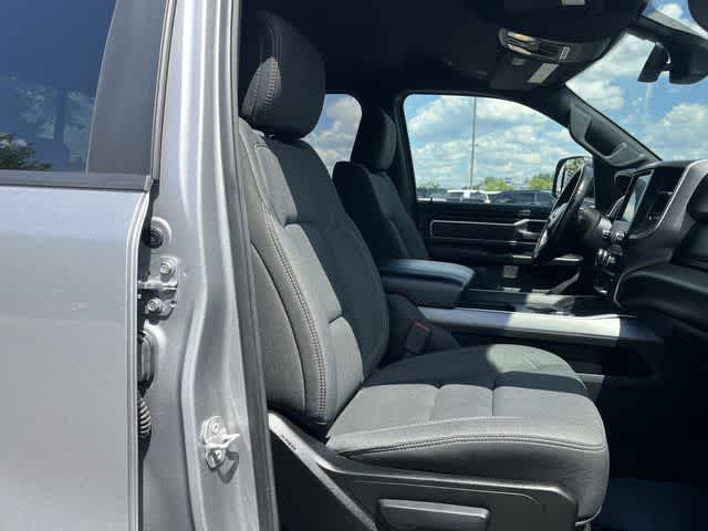 2020 RAM 1500 Big Horn Crew Cab 4x4 5'7' Box