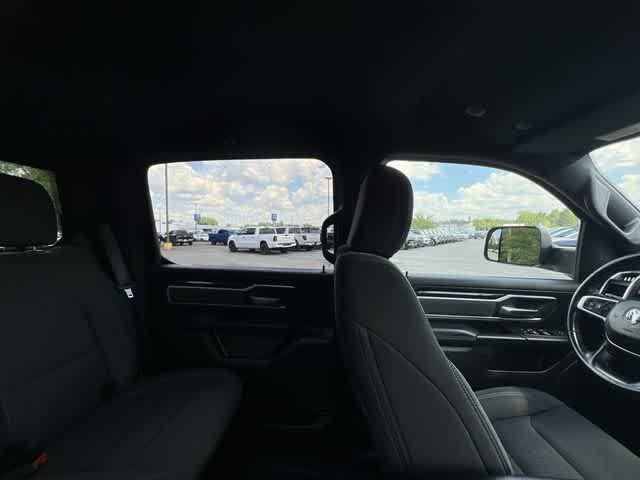 2020 RAM 1500 Big Horn Crew Cab 4x4 5'7' Box