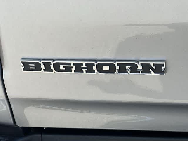 2020 RAM 1500 Big Horn Crew Cab 4x4 5'7' Box