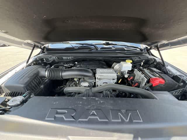 2020 RAM 1500 Big Horn Crew Cab 4x4 5'7' Box