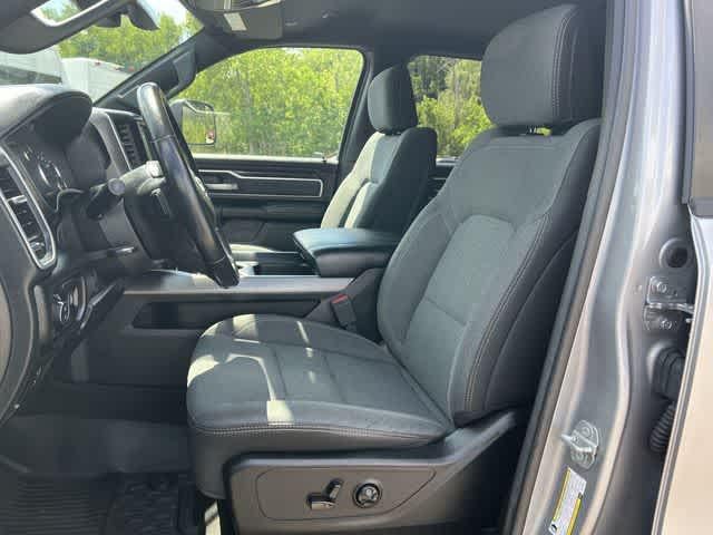 2020 RAM 1500 Big Horn Crew Cab 4x4 5'7' Box