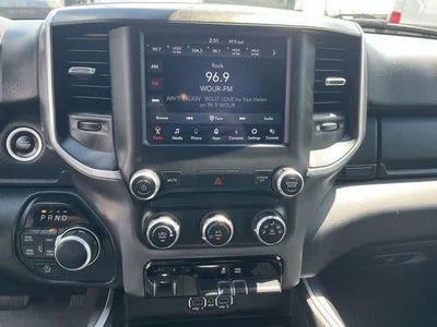 2020 RAM 1500 Big Horn Crew Cab 4x4 5'7' Box