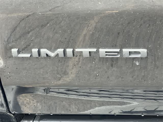 2020 RAM 1500 Limited Crew Cab 4x4 5'7' Box