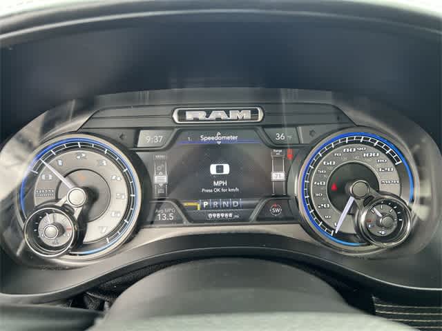 2020 RAM 1500 Limited Crew Cab 4x4 5'7' Box