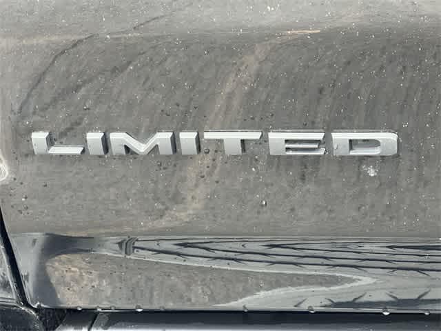 2020 RAM 1500 Limited Crew Cab 4x4 5'7' Box