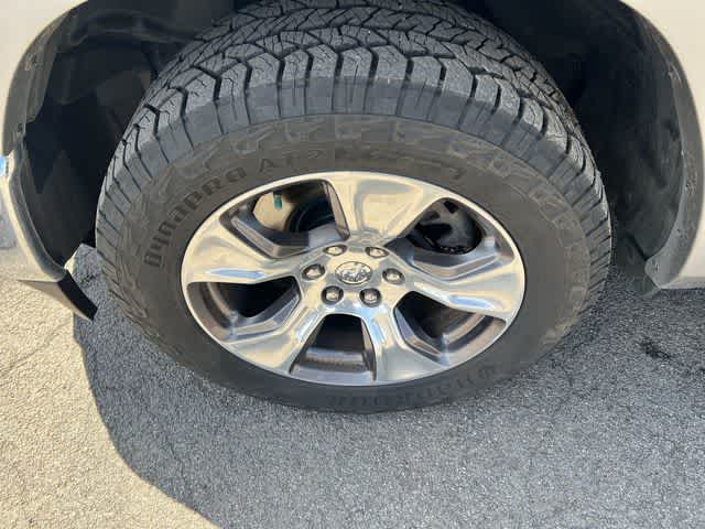 2021 RAM 1500 Laramie Crew Cab 4x4 6'4' Box