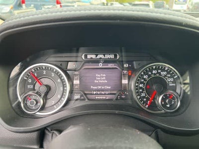 2021 RAM 1500 Laramie Crew Cab 4x4 6'4' Box