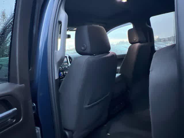 2022 Chevrolet Silverado 1500 LTD 4WD Double Cab Standard Bed LT with 2FL
