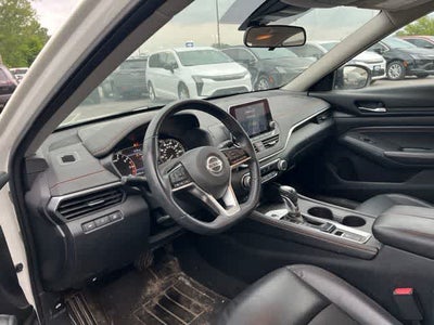 2020 Nissan Altima 2.5 SR