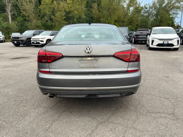 2017 Volkswagen Passat 1.8T R-Line
