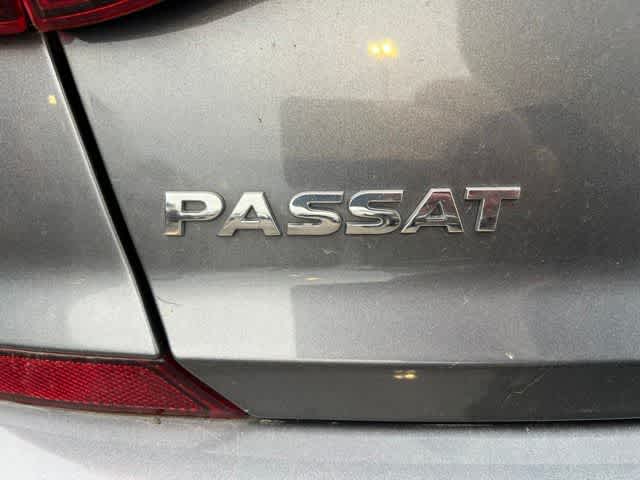 2017 Volkswagen Passat 1.8T R-Line