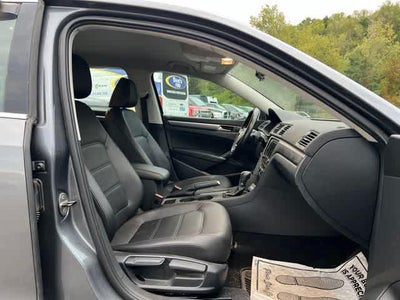 2017 Volkswagen Passat 1.8T R-Line