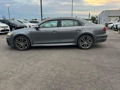 2017 Volkswagen Passat 1.8T R-Line