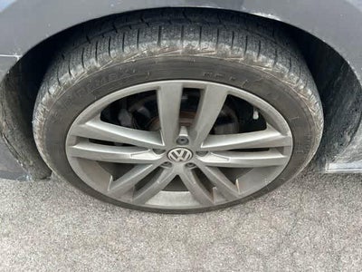 2017 Volkswagen Passat 1.8T R-Line
