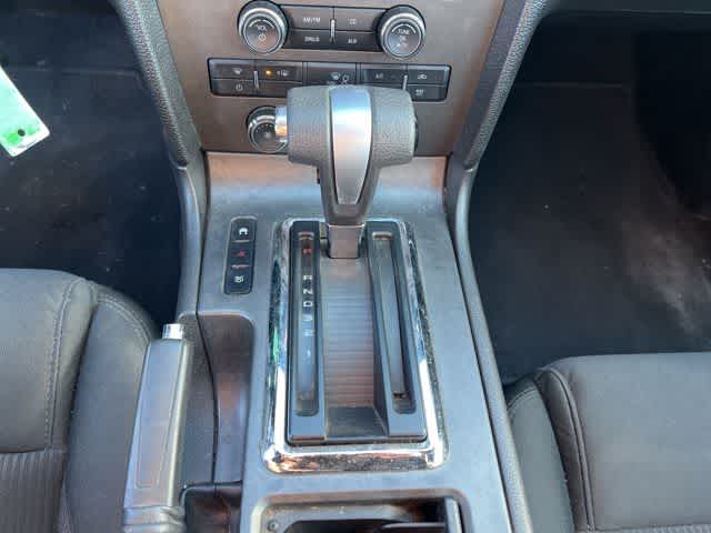 2010 Ford Mustang V6