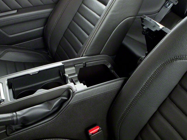 2010 Ford Mustang V6