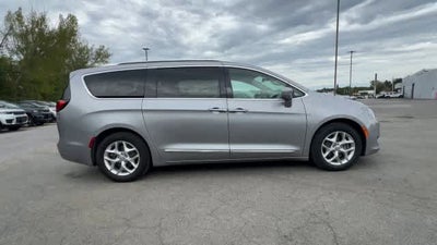 2019 Chrysler Pacifica Touring L Plus