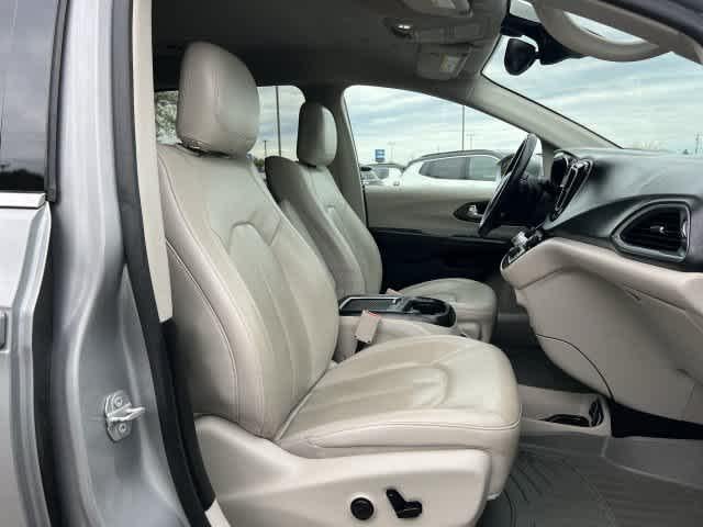 2019 Chrysler Pacifica Touring L Plus