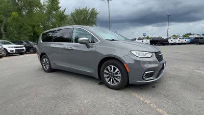 2022 Chrysler Pacifica Hybrid Limited