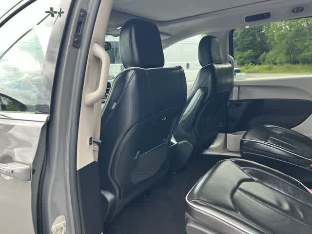 2022 Chrysler Pacifica Hybrid Limited