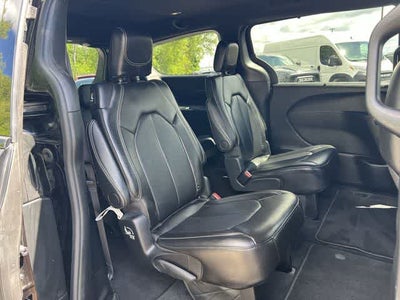 2024 Chrysler Pacifica Touring L AWD