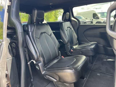 2024 Chrysler Pacifica Touring L AWD