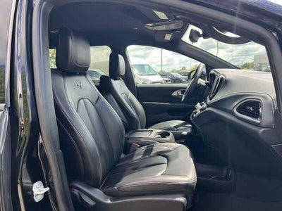 2024 Chrysler Pacifica Touring L AWD