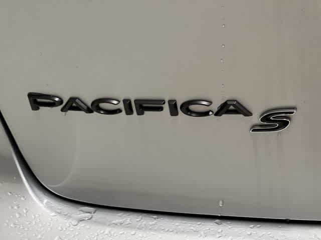 2026 Chrysler Pacifica Select AWD