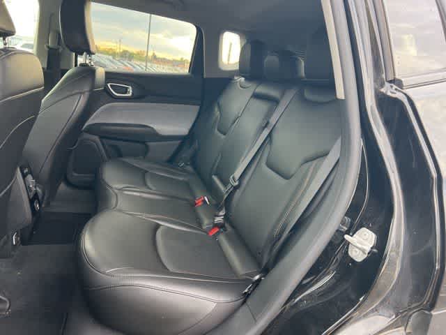 2022 Jeep Compass Latitude Lux 4x4