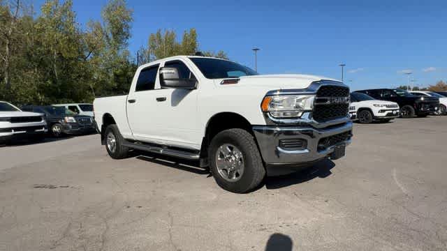 2024 RAM 2500 Tradesman Crew Cab 4x4 6'4' Box