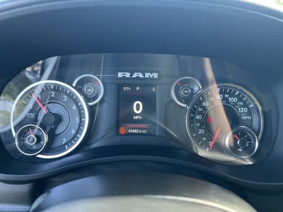 2024 RAM 2500 Tradesman Crew Cab 4x4 6'4' Box