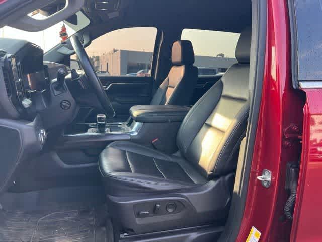 2024 GMC Sierra 1500 4WD Crew Cab Short Box SLT