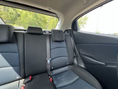 2020 Toyota Yaris LE