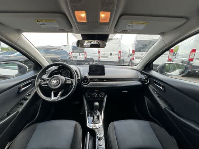 2020 Toyota Yaris LE