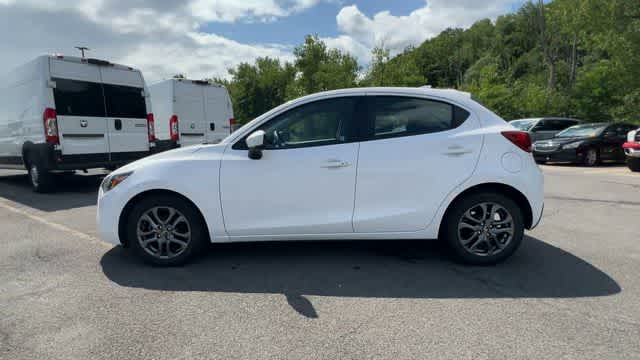 2020 Toyota Yaris LE