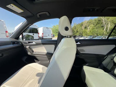 2021 Volkswagen Tiguan 2.0T SE R-Line Black
