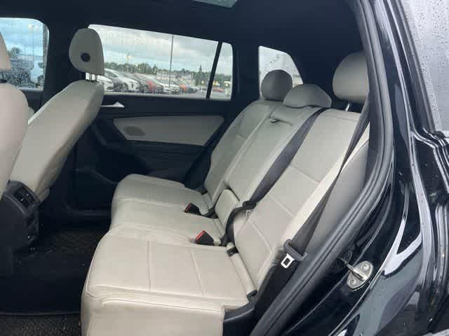 2021 Volkswagen Tiguan 2.0T SE R-Line Black