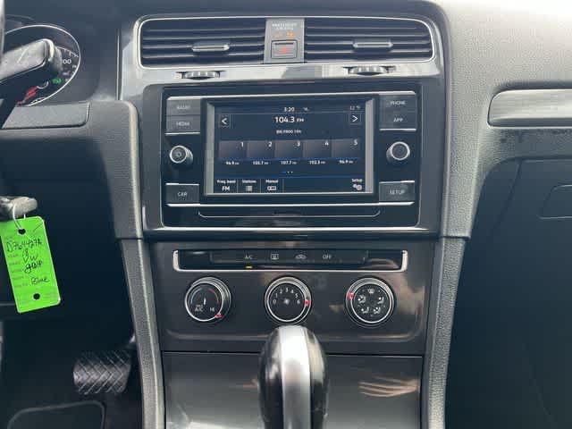 2018 Volkswagen Golf SportWagen TSI S