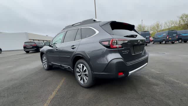 2025 Subaru Outback Touring