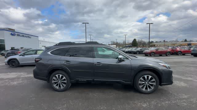 2025 Subaru Outback Touring