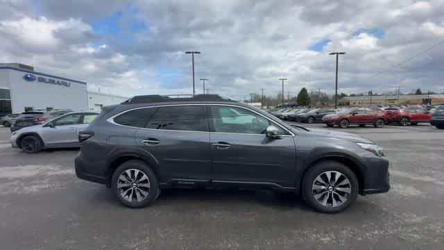 2025 Subaru Outback Touring