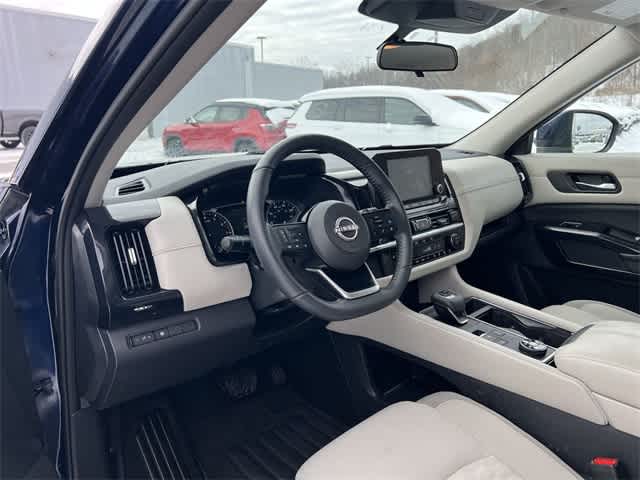 2022 Nissan Pathfinder SV 4WD