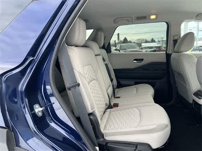 2022 Nissan Pathfinder SV 4WD