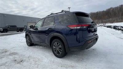 2022 Nissan Pathfinder SV 4WD