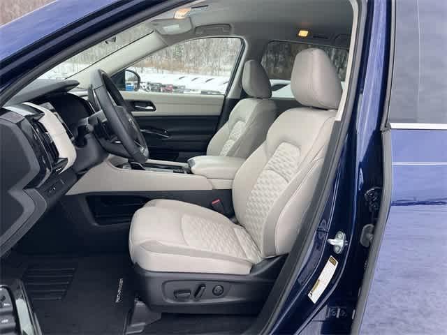 2022 Nissan Pathfinder SV 4WD