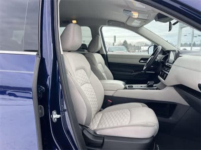 2022 Nissan Pathfinder SV 4WD