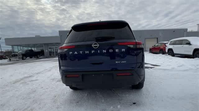 2022 Nissan Pathfinder SV 4WD