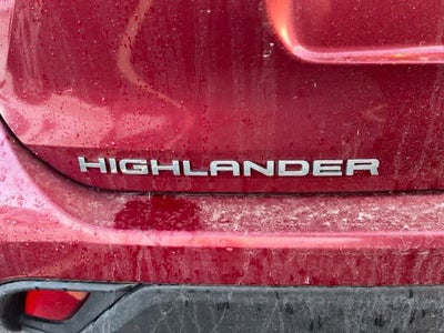 2020 Toyota Highlander LE