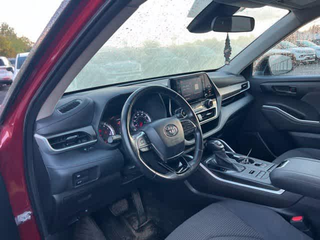 2020 Toyota Highlander LE