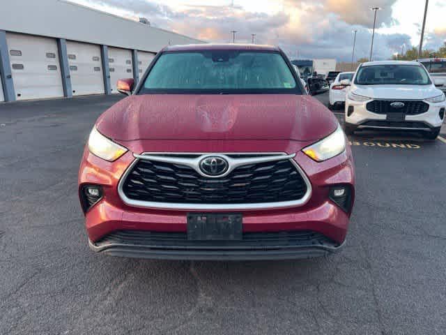 2020 Toyota Highlander LE